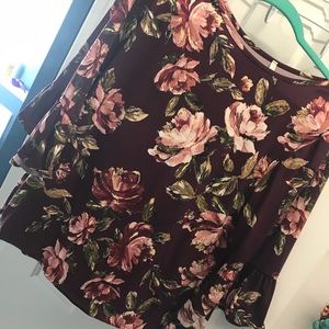 Floral 3/4 sleeve top with bell sleeves